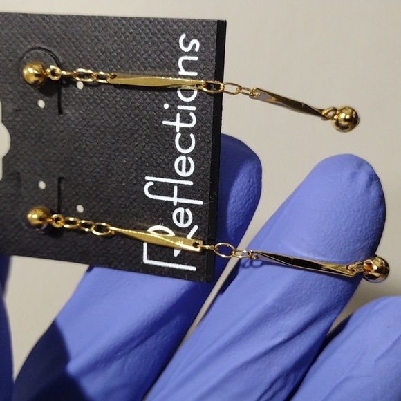 Women's Polished Gold-tone Singe Fringe 2-in long Post Drop Dangle Earrings - Picture 3 of 4